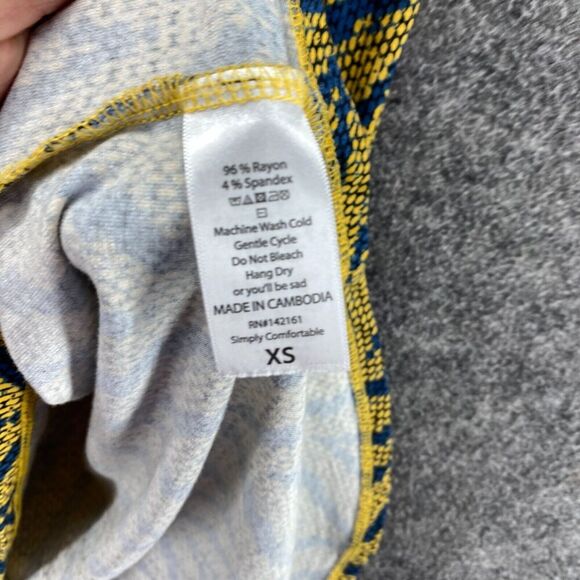 LulaRoe Top Women XS Yellow Striped Short Sleeve Round Neck Pullover Rayon - Picture 4 of 7